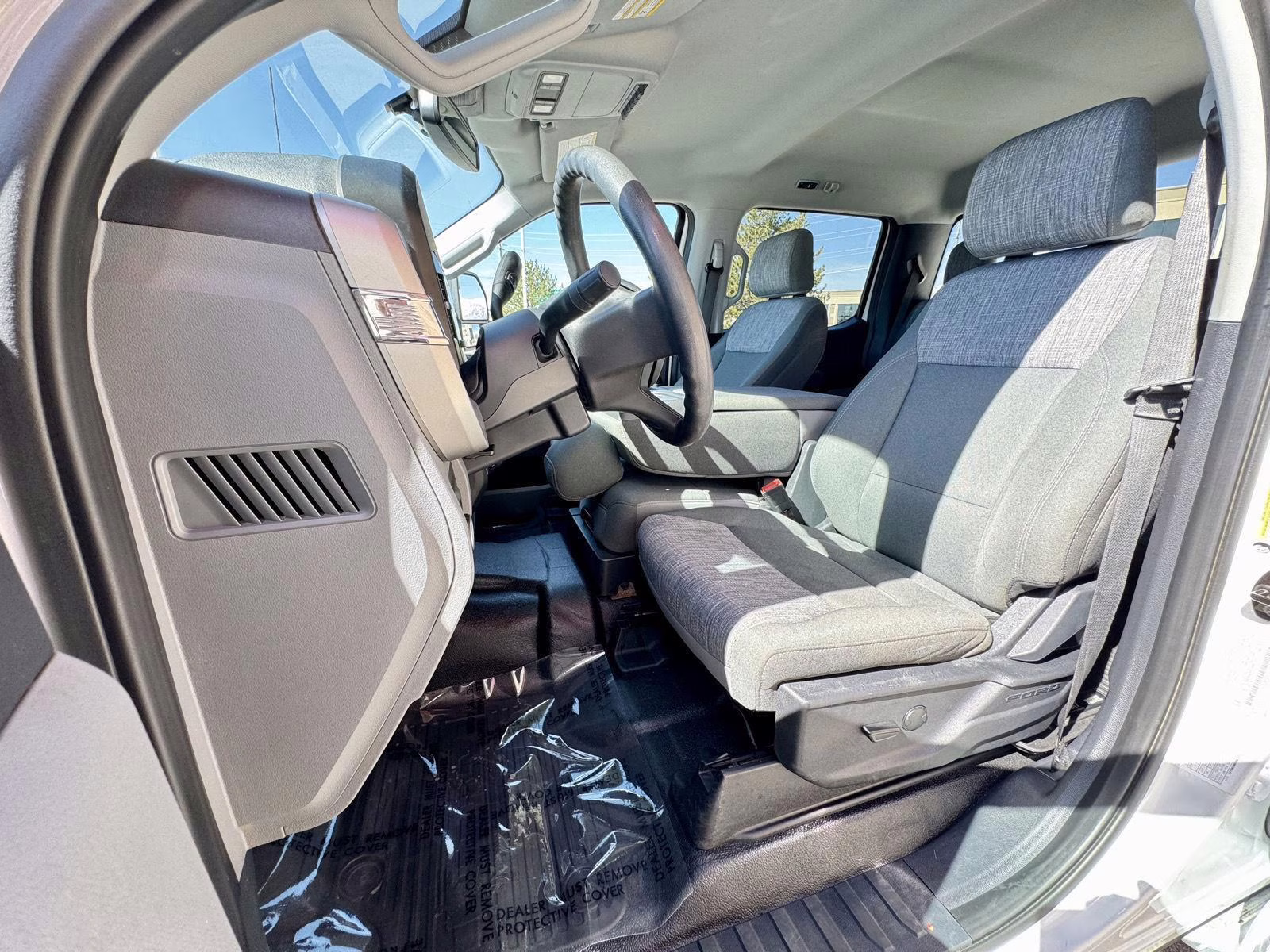 2023 Oxford White Ford Super Duty F-350 SRW XLT 4X4 Truck