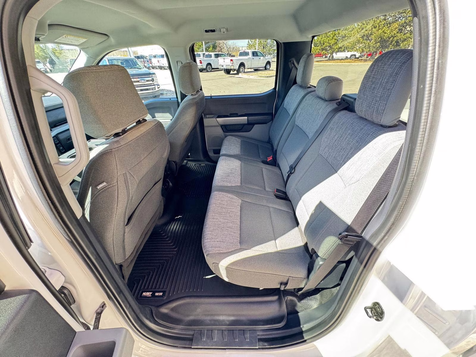 2023 Oxford White Ford Super Duty F-350 SRW XLT 4X4 Truck