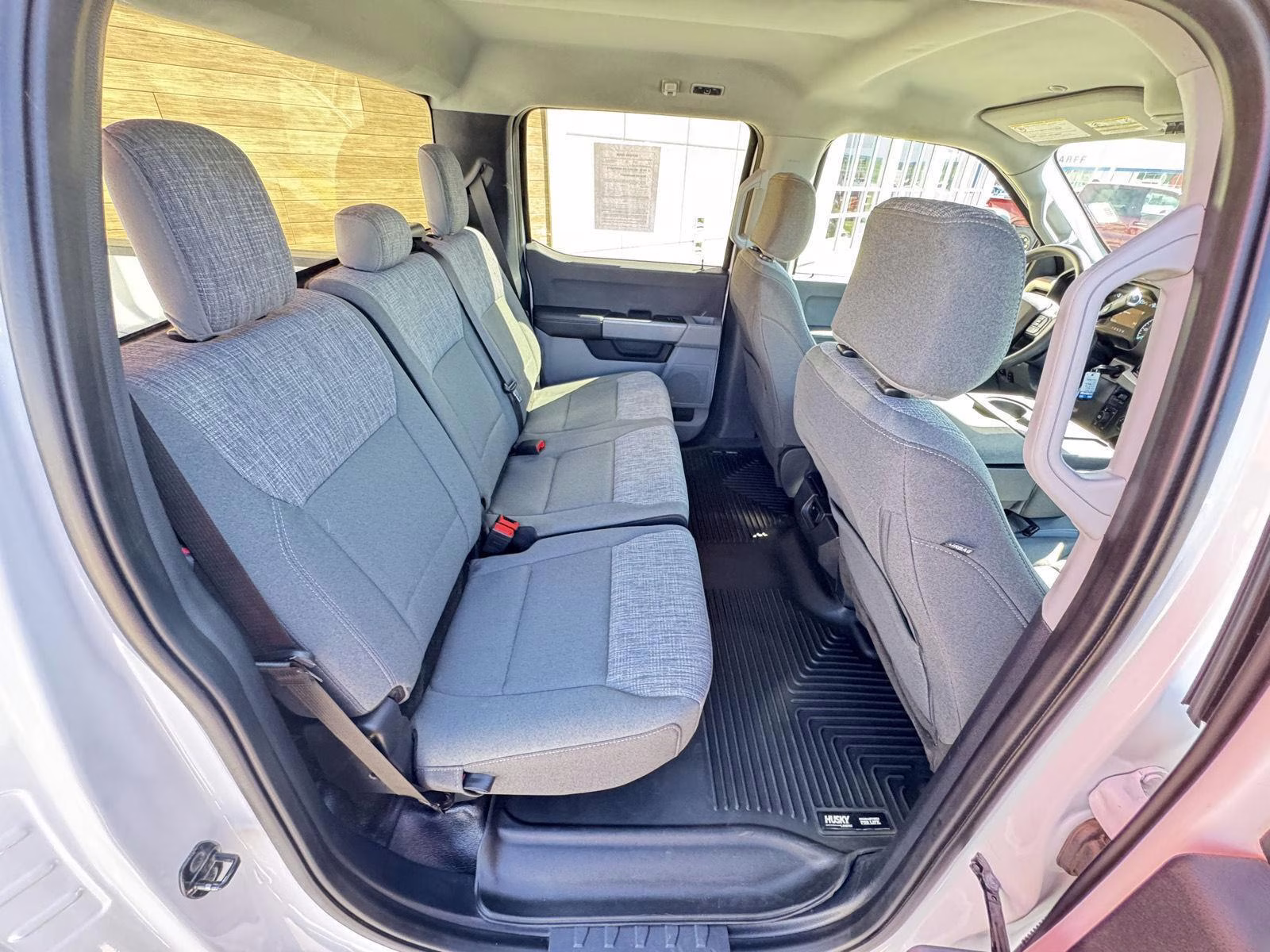 2023 Oxford White Ford Super Duty F-350 SRW XLT 4X4 Truck