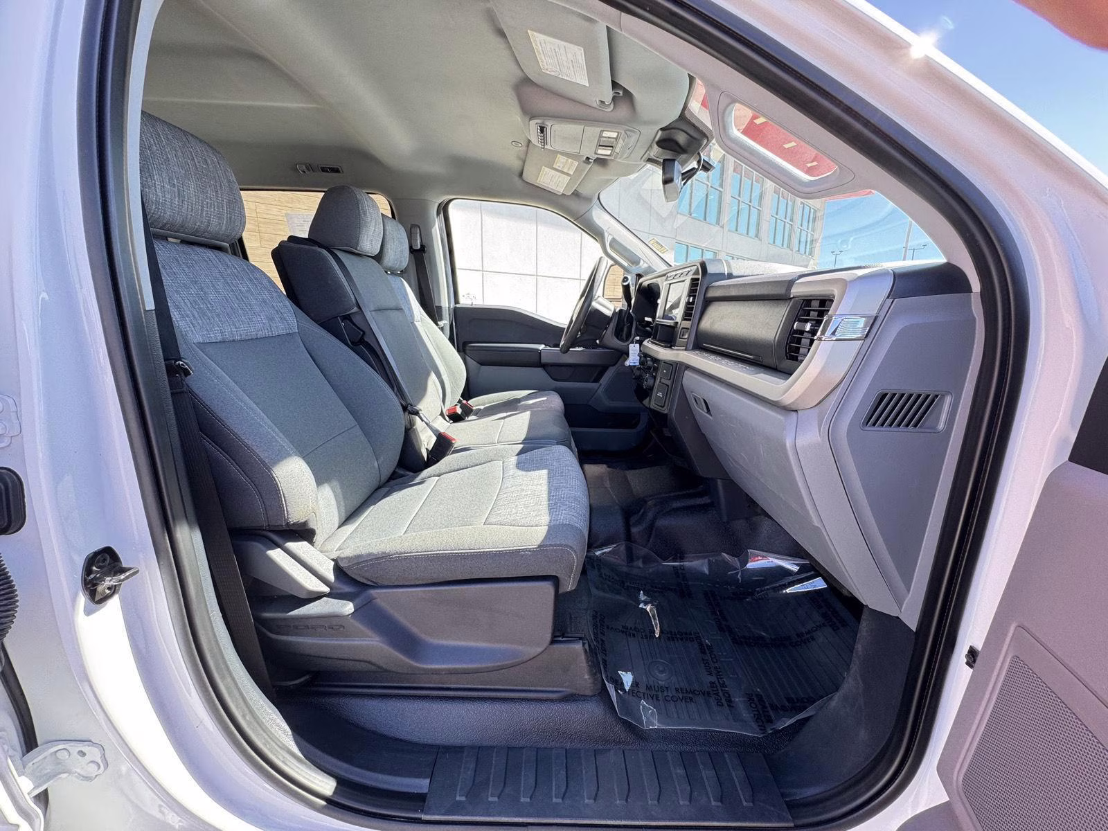 2023 Oxford White Ford Super Duty F-350 SRW XLT 4X4 Truck