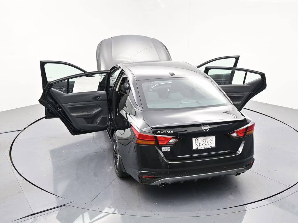 2026 Super Black Clearcoat Nissan Altima 2.5 SV FWD Sedan