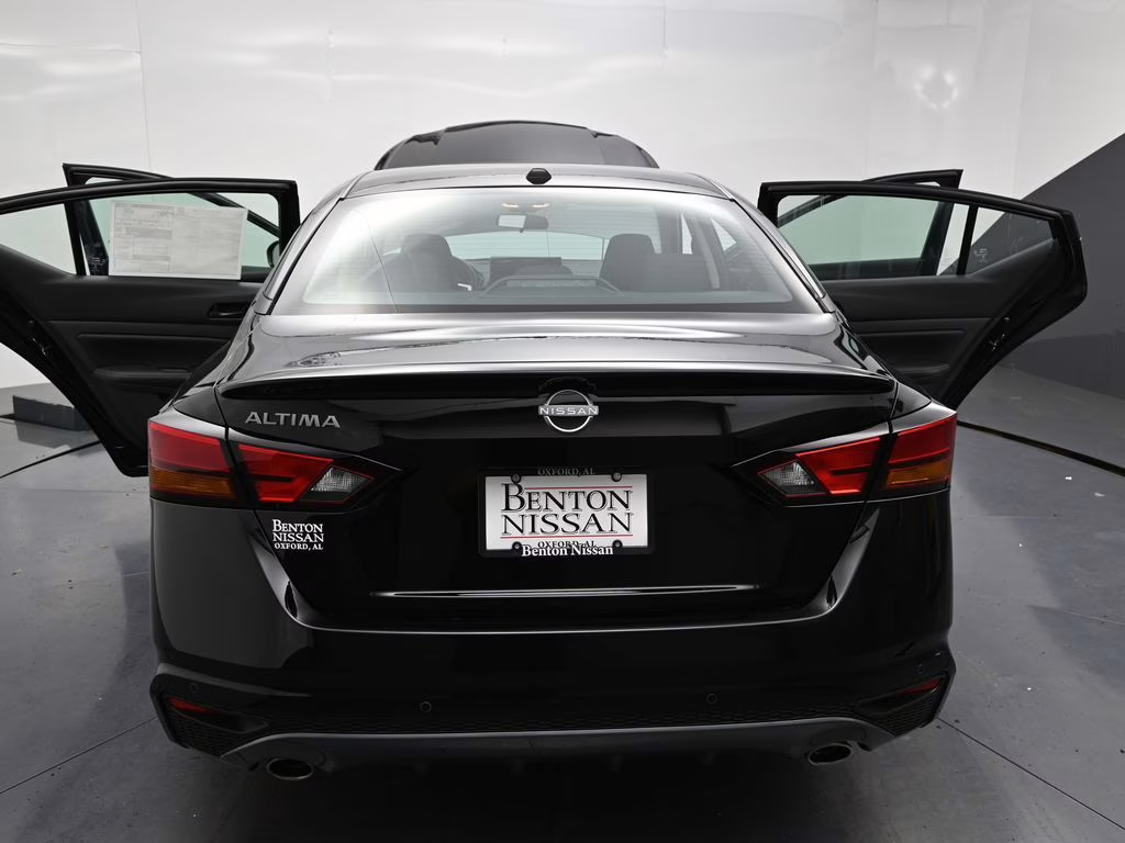 2026 Super Black Clearcoat Nissan Altima 2.5 SV FWD Sedan