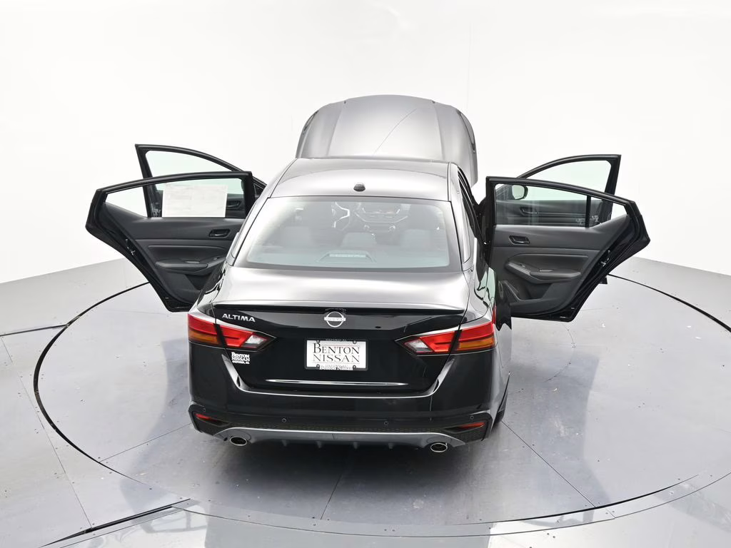 2026 Super Black Clearcoat Nissan Altima 2.5 SV FWD Sedan