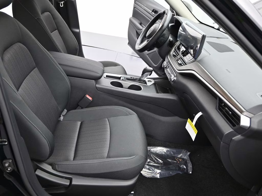 2026 Super Black Clearcoat Nissan Altima 2.5 SV FWD Sedan