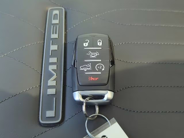 2026 Diamond Black Crystal Pearlcoat Ram 1500 Limited 4X4 Truck