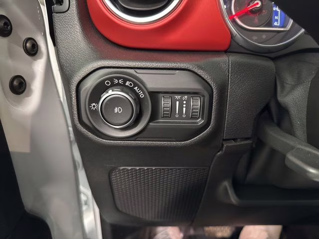 2021 Bright White Clearcoat Jeep Wrangler Unlimited Rubicon 4X4 SUV