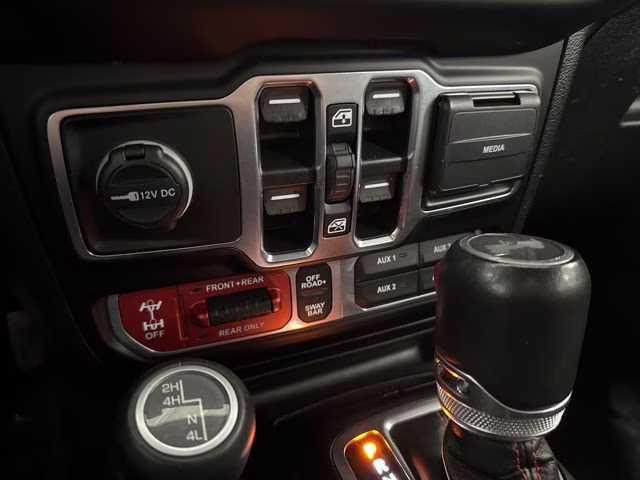 2021 Bright White Clearcoat Jeep Wrangler Unlimited Rubicon 4X4 SUV