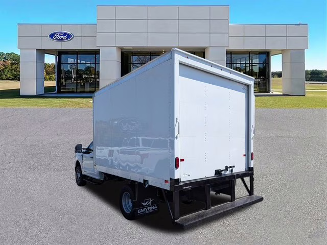 2026 Oxford White Ford Super Duty F-350 DRW XL 4X4 Truck