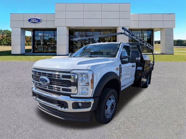 2026 Oxford White Ford Super Duty F-550 DRW XL 4X4 Truck