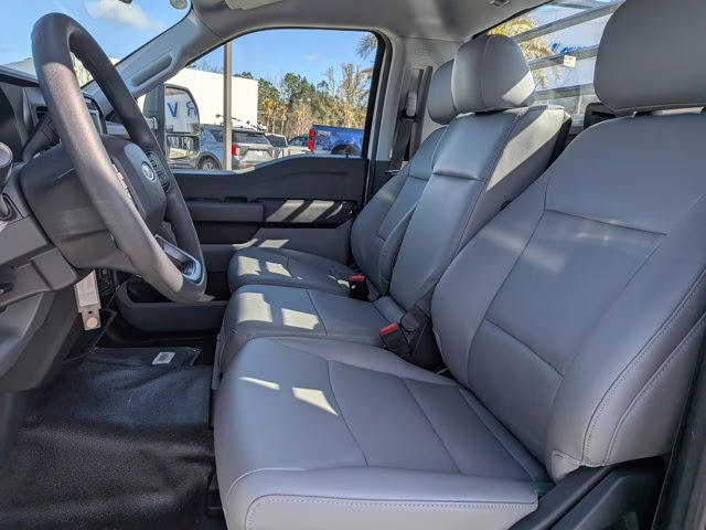 2026 Oxford White Ford Super Duty F-550 DRW XL 4X4 Truck