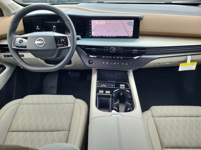 2026 Everest White Pearl Tricoat Nissan Murano Platinum AWD SUV