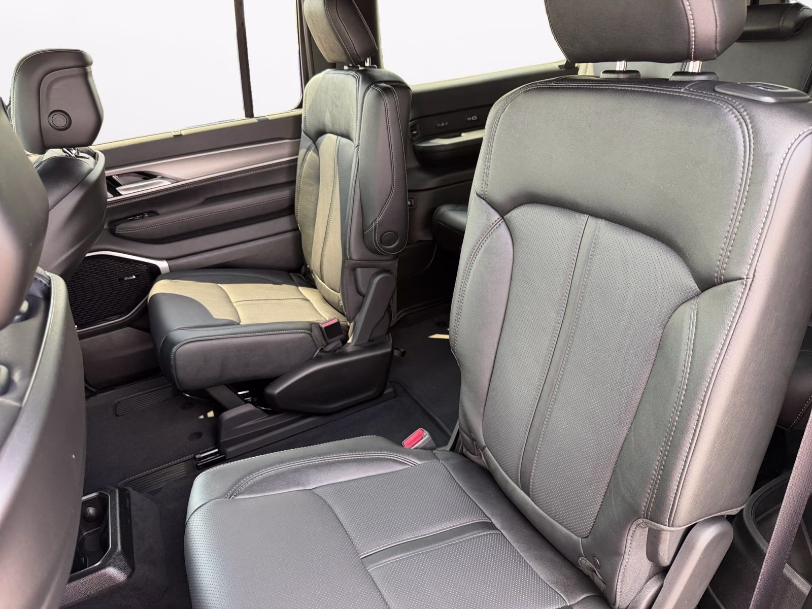 2026 Baltic Gray Metallic Clearcoat Jeep Grand Wagoneer L Limited Reserve 4X4 SUV