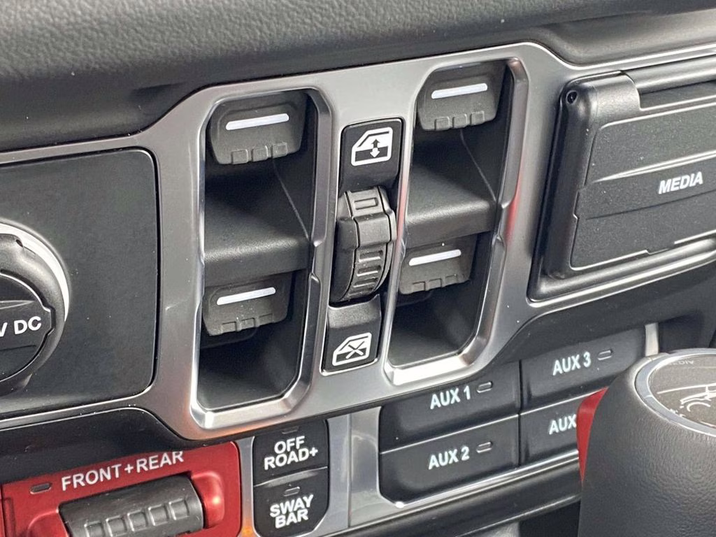 2026 Bright White Clearcoat Jeep Gladiator Rubicon 4X4 Truck