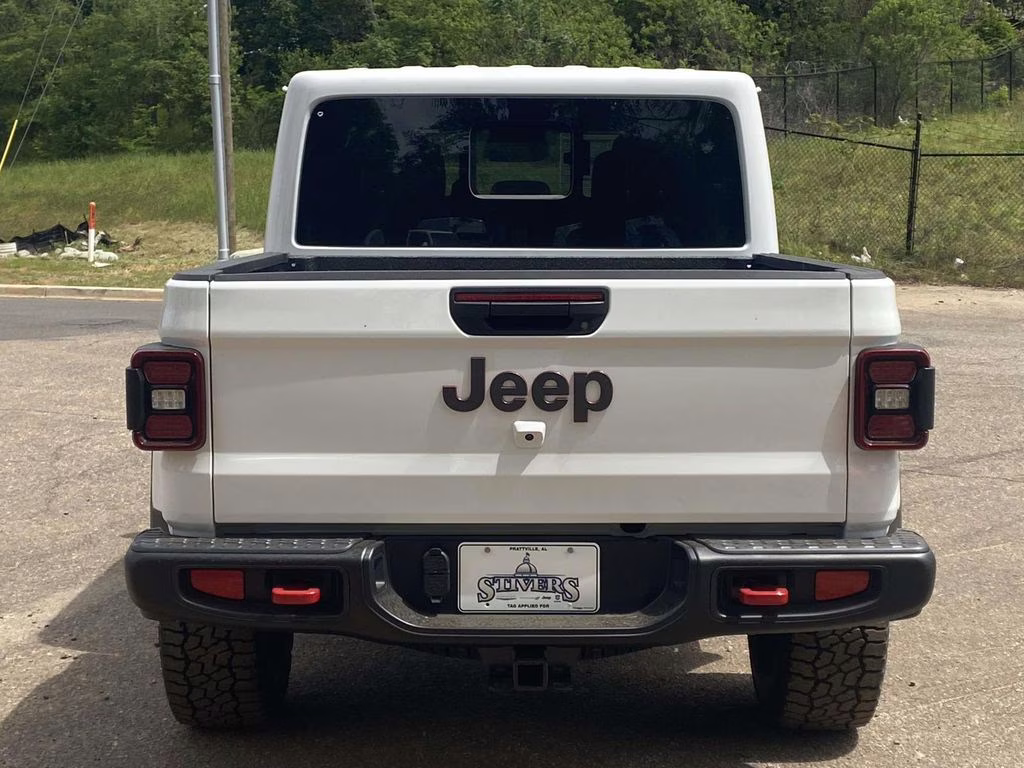 2026 Bright White Clearcoat Jeep Gladiator Rubicon 4X4 Truck