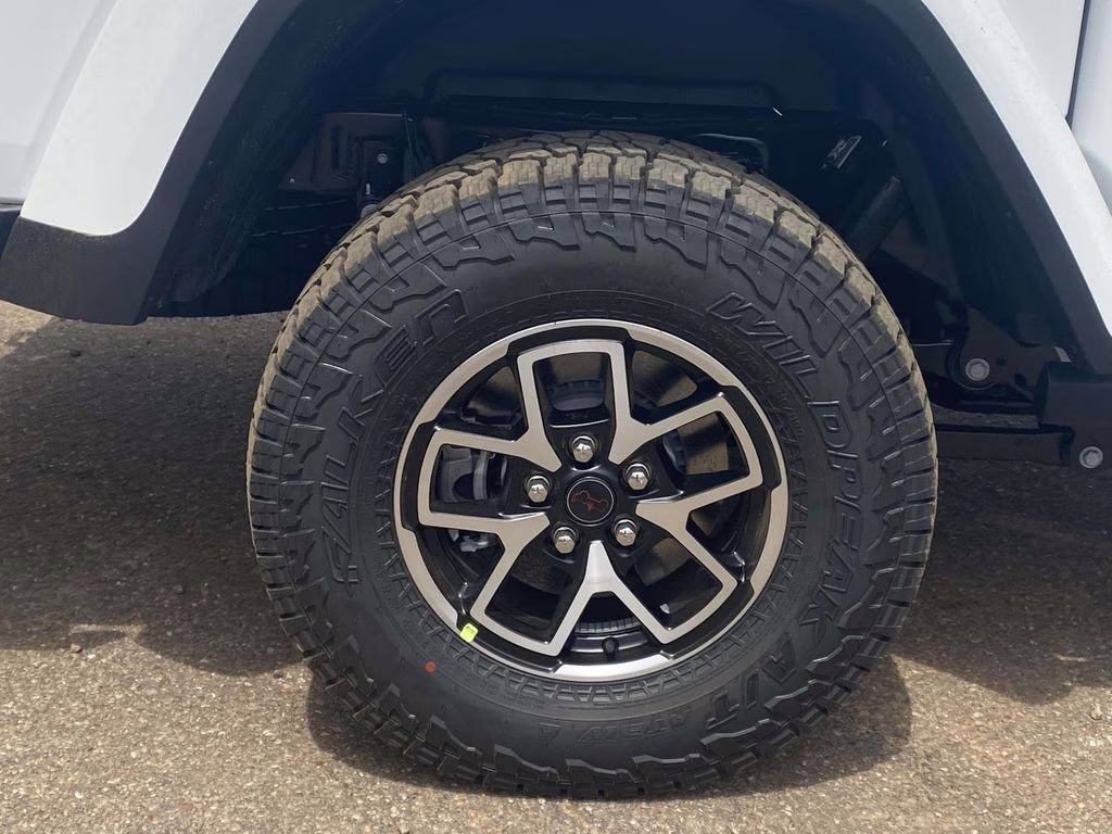 2026 Bright White Clearcoat Jeep Gladiator Rubicon 4X4 Truck