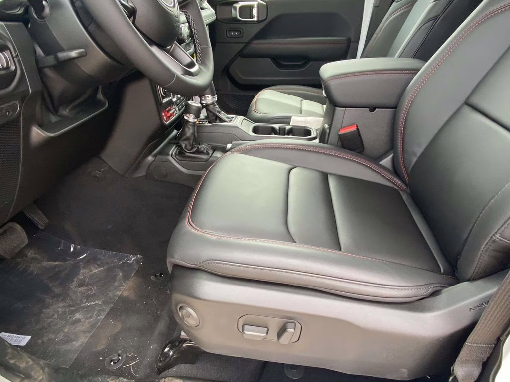 2026 Bright White Clearcoat Jeep Gladiator Rubicon 4X4 Truck