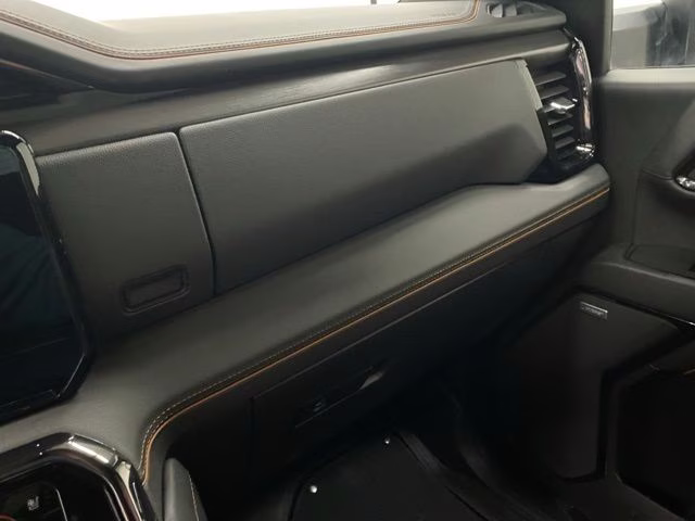 2024 Summit White GMC Sierra 2500HD AT4 4X4 Truck