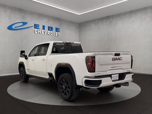 2024 Summit White GMC Sierra 2500HD AT4 4X4 Truck