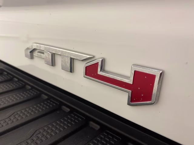 2024 Summit White GMC Sierra 2500HD AT4 4X4 Truck