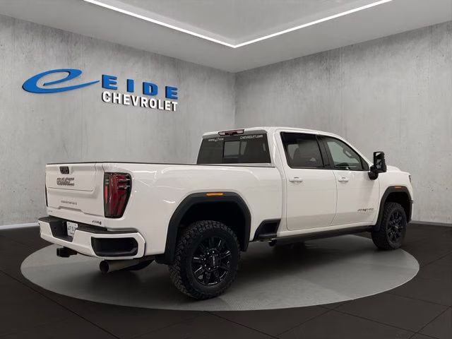 2024 Summit White GMC Sierra 2500HD AT4 4X4 Truck