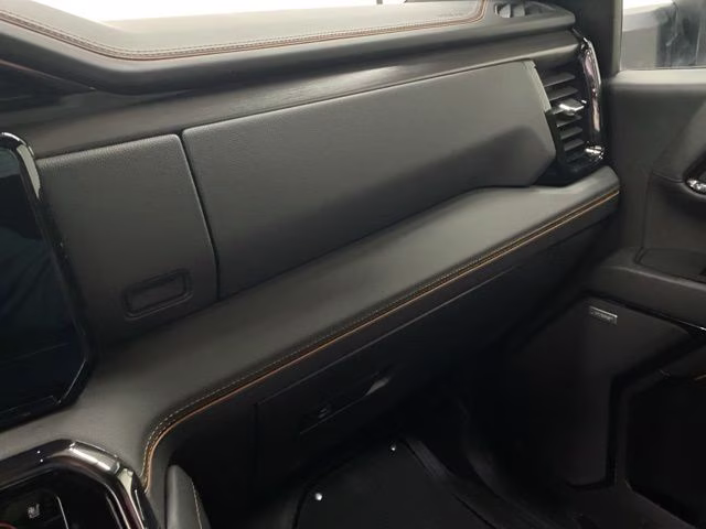 2024 Summit White GMC Sierra 2500HD AT4 4X4 Truck