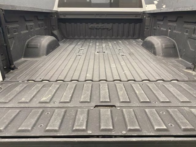 2024 Summit White GMC Sierra 2500HD AT4 4X4 Truck