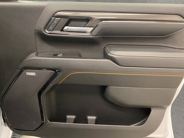 2024 Summit White GMC Sierra 2500HD AT4 4X4 Truck