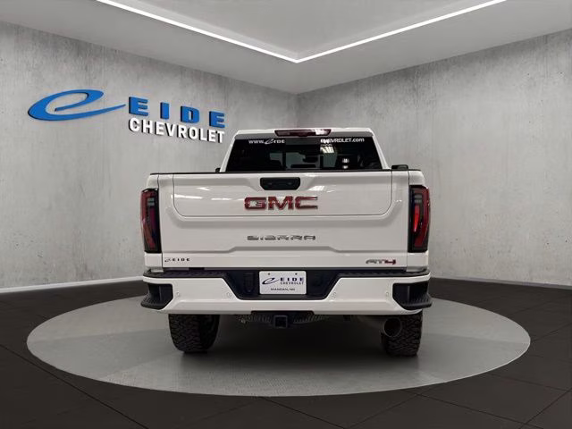 2024 Summit White GMC Sierra 2500HD AT4 4X4 Truck