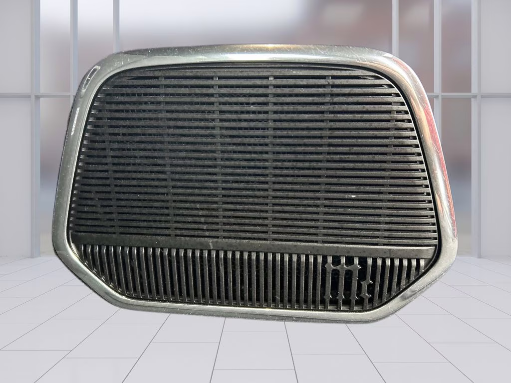 2022 Bright White Clearcoat Jeep Grand Cherokee Overland 4xe 4X4 SUV