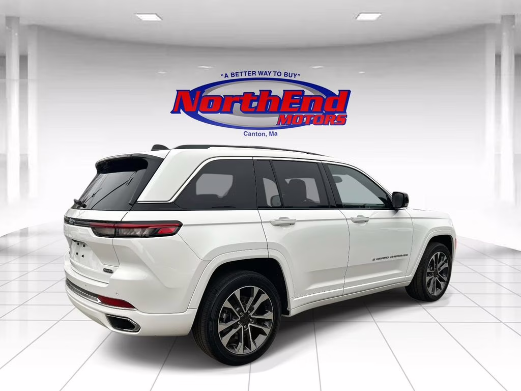 2022 Bright White Clearcoat Jeep Grand Cherokee Overland 4xe 4X4 SUV