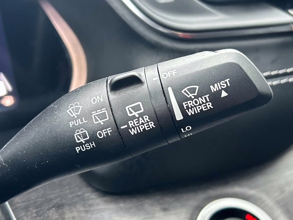 2022 Bright White Clearcoat Jeep Grand Cherokee Overland 4xe 4X4 SUV