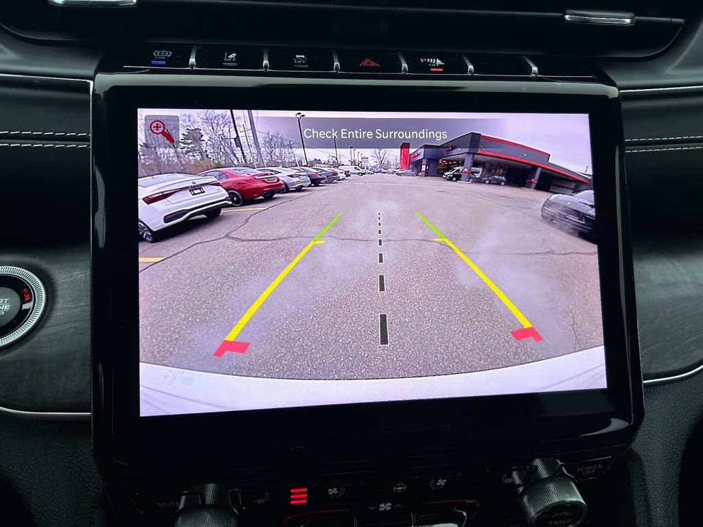 2022 Bright White Clearcoat Jeep Grand Cherokee Overland 4xe 4X4 SUV