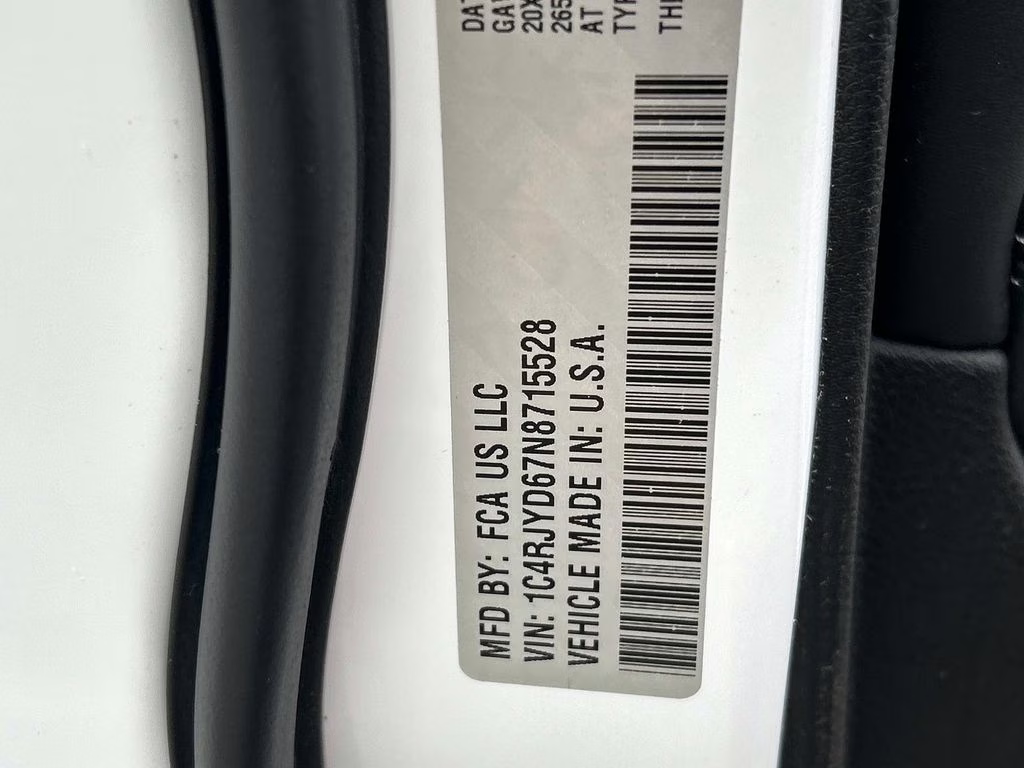 2022 Bright White Clearcoat Jeep Grand Cherokee Overland 4xe 4X4 SUV