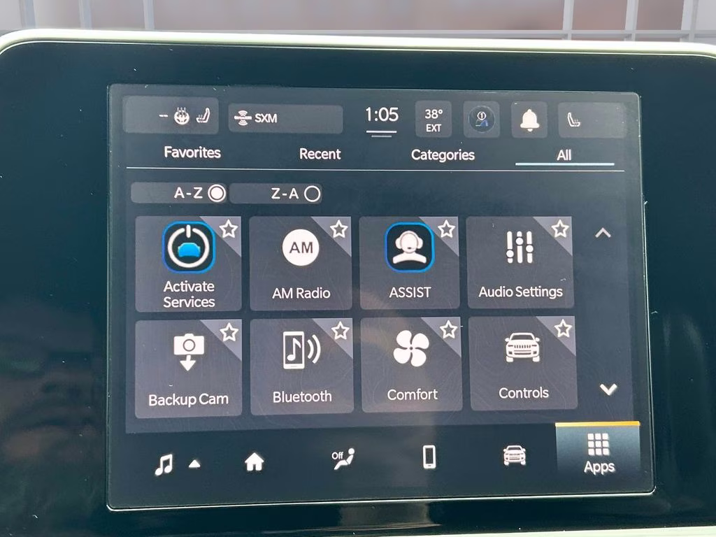 2025 Bright White Clearcoat Jeep Compass Latitude 4X4 SUV