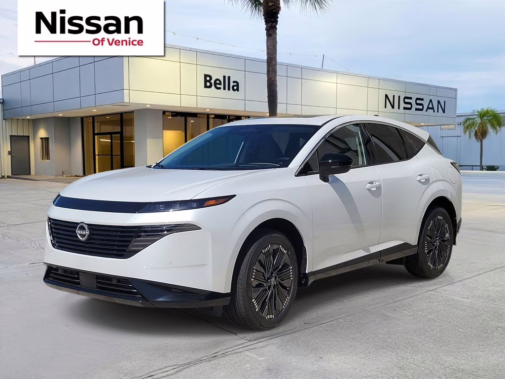 2026 Everest White Pearl Tricoat Nissan Murano Platinum AWD SUV