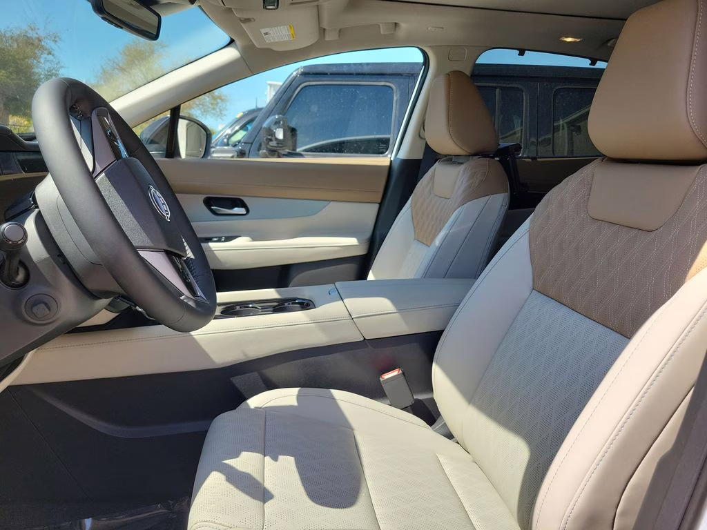 2026 Everest White Pearl Tricoat Nissan Murano Platinum AWD SUV