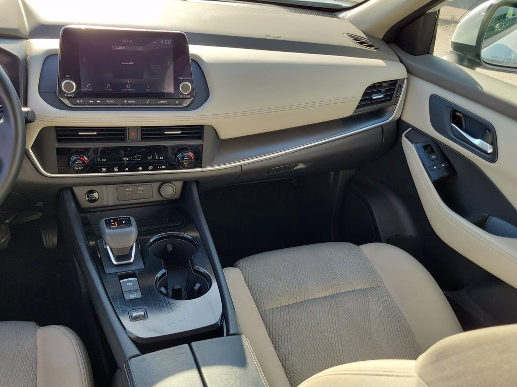 2025 Everest White Pearl Nissan Rogue SV FWD SUV