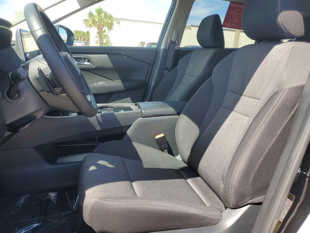 2025 Super Black Nissan Rogue SV FWD SUV