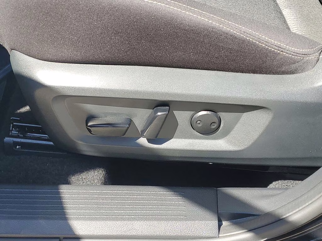 2025 Super Black Nissan Rogue SV FWD SUV