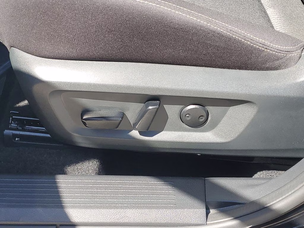 2025 Super Black Nissan Rogue SV FWD SUV