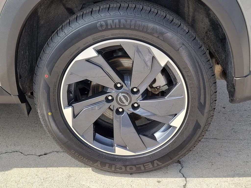 2025 Gun Metallic Nissan Rogue SV FWD SUV