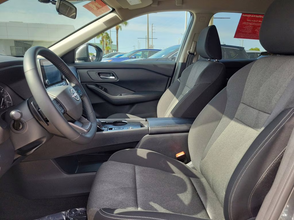 2025 Gun Metallic Nissan Rogue SV FWD SUV