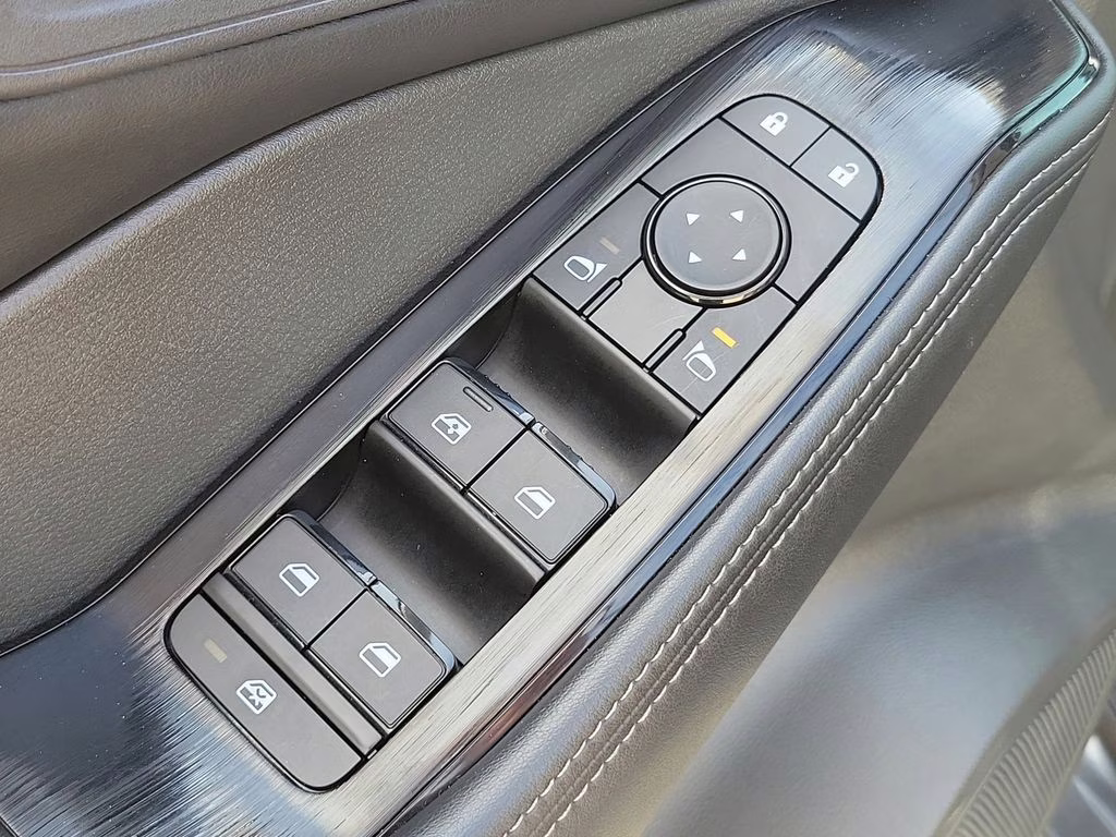 2025 Gun Metallic Nissan Rogue SV FWD SUV