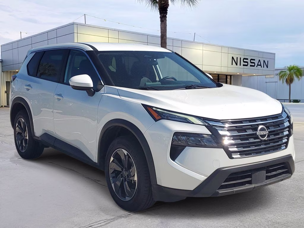 2025 Everest White Pearl Nissan Rogue SV FWD SUV