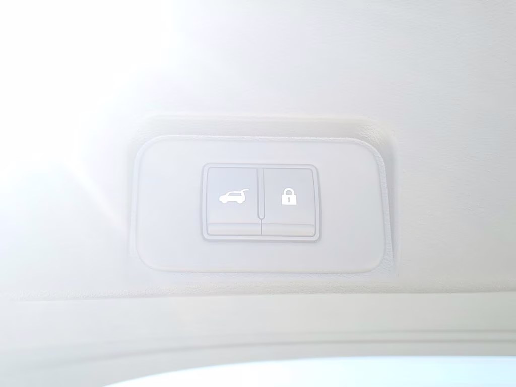 2025 Everest White Pearl Nissan Rogue SV FWD SUV