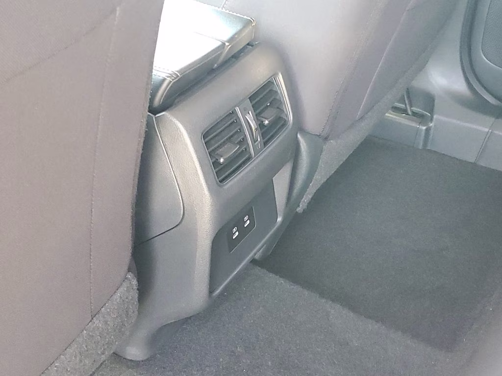 2025 Everest White Pearl Nissan Rogue SV FWD SUV