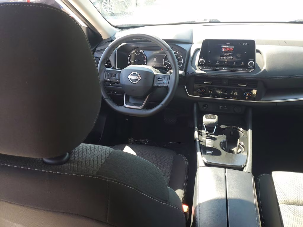 2025 Everest White Pearl Nissan Rogue SV FWD SUV