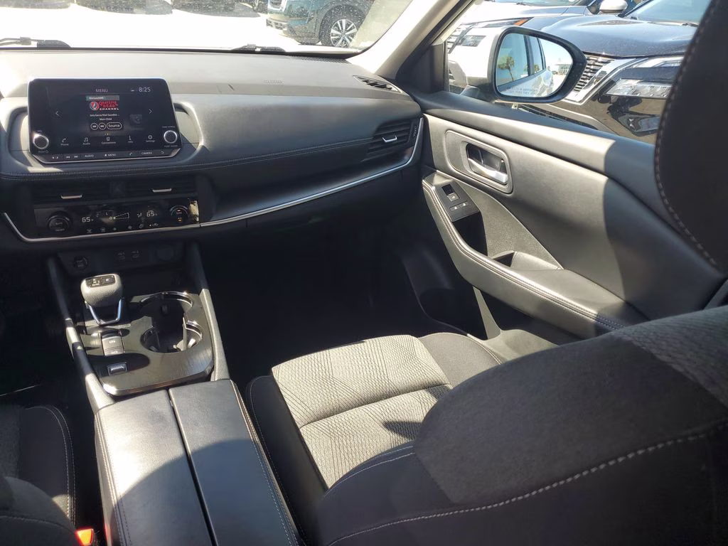 2025 Everest White Pearl Nissan Rogue SV FWD SUV