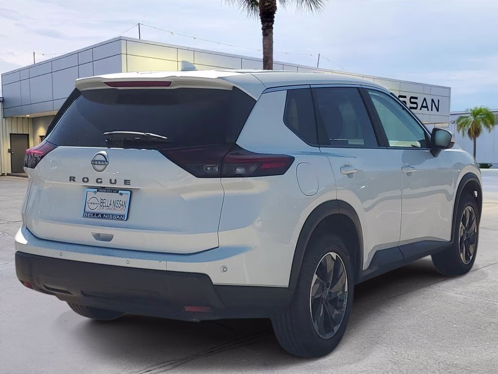 2025 Everest White Pearl Nissan Rogue SV FWD SUV