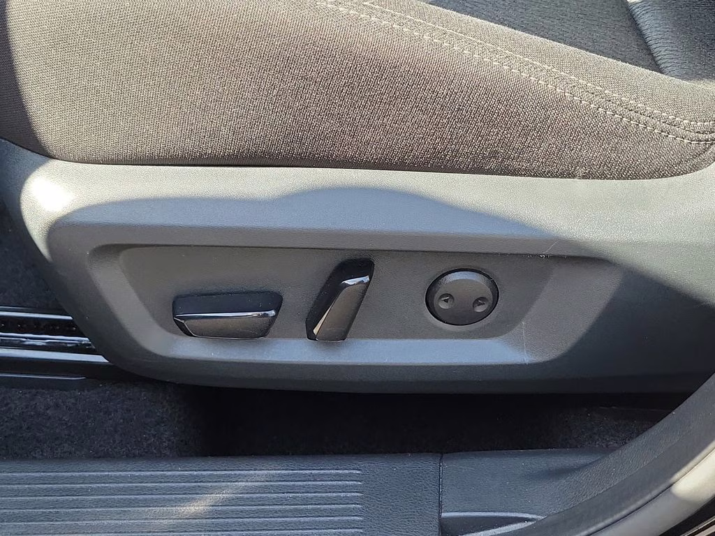 2025 Super Black Nissan Rogue SV FWD SUV